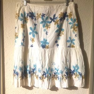 JH Collectables petite size 12 Floral Skirt.